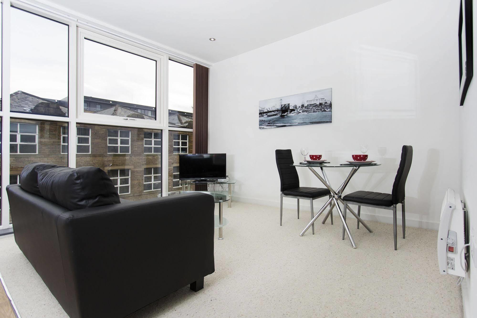 Orchard & Avenue Serviced Apartments Bradford  Exterior photo